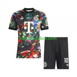 Camisola Bayern de Munique Jamal Musiala 10 Oktoberfest Criança Equipamento principal 2026-2027 Mangas Curtas