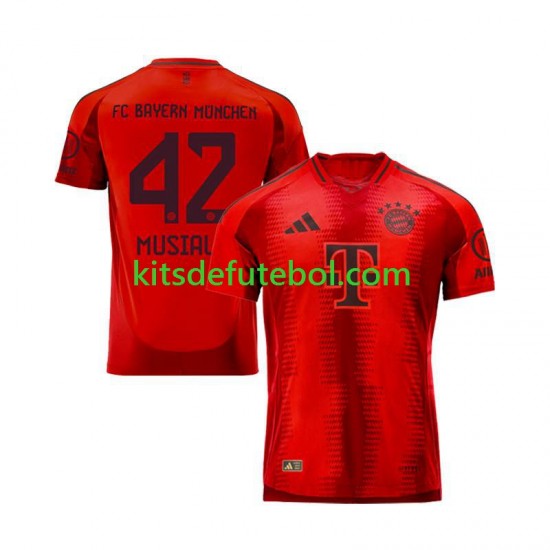 Camisola Bayern de Munique Vermelho Jamal Musiala 42 Homem Equipamento principal 2024-2025 Mangas Curtas