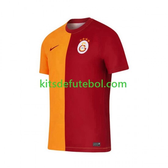 Camisola Galatasaray Homem Equipamento principal 2023-2024 Mangas Curtas