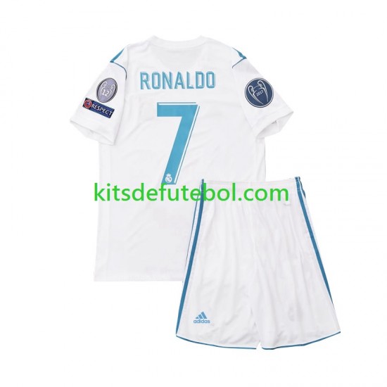 Camisola Retrô Real Madrid Cristiano Ronaldo 7 Criança Equipamento principal 2017 Mangas Curtas